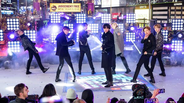 Nhóm nhạc Hàn Quốc BTS biểu diễn tại New York - Sputnik Việt Nam