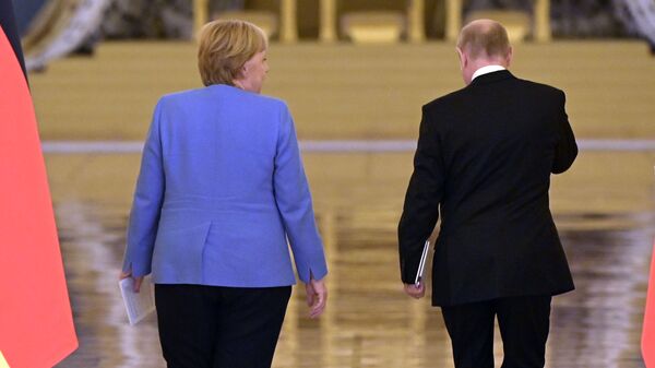 Vladimir Putin đàm phán với Angela Merkel - Sputnik Việt Nam