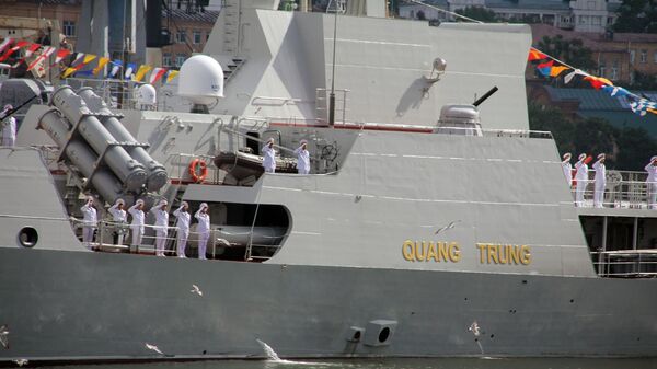 Tàu hộ vệ tên lửa lớp Gepard 3.9 - 016 Quang Trung của Hải quân Việt Nam - Sputnik Việt Nam