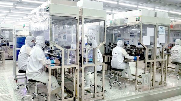 Công ty Optrontec Vina khu công nghiệp Bá Thiện 2, Vĩnh Phúc là công ty 100% vốn Hàn Quốc. - Sputnik Việt Nam