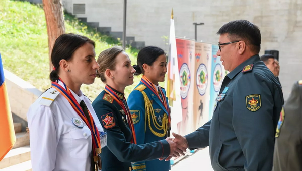 Lễ tổng kết cuộc thi quốc tế Chiến sĩ hòa bình trong khuôn khổ Army Games-2021 tại Armenia - Sputnik Việt Nam