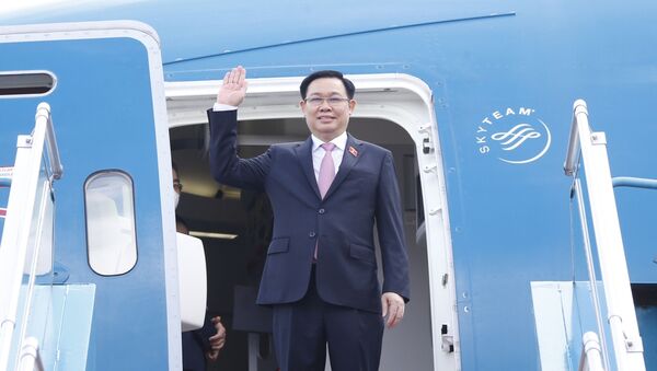 Chủ tịch Quốc hội Vương Đình Huệ rời Hà Nội, lên đường dự WCSP5, thăm và làm việc với EP, Bỉ và Phần Lan. - Sputnik Việt Nam