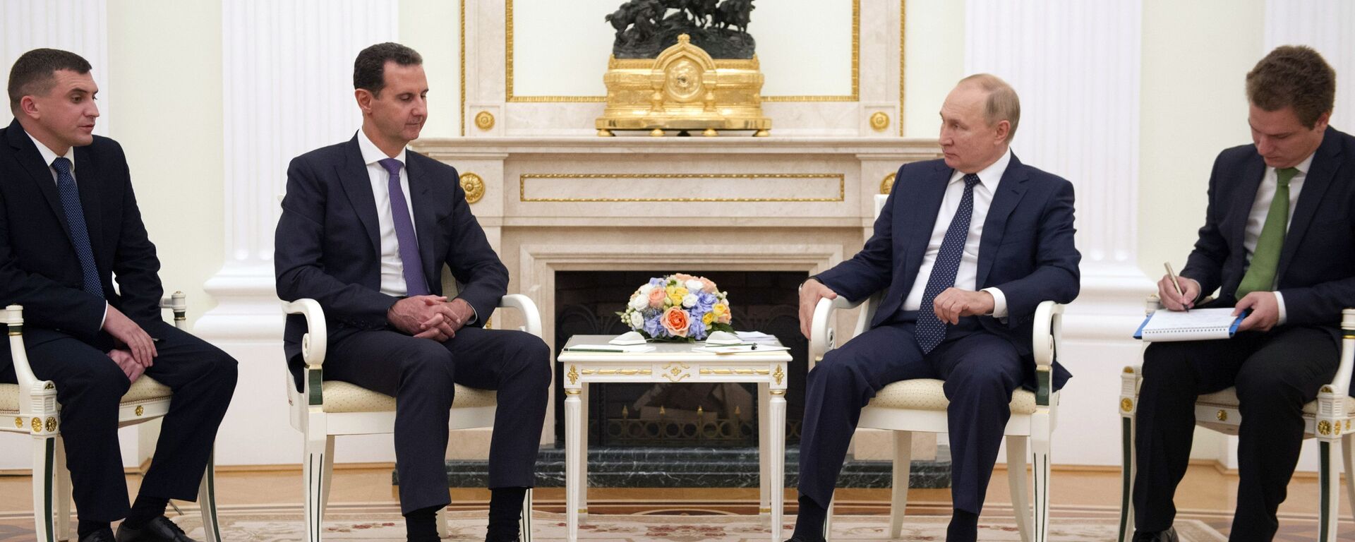 Ông Putin gặp Tổng thống Syria Bashar al-Assad tại Điện Kremlin - Sputnik Việt Nam, 1920, 14.09.2021