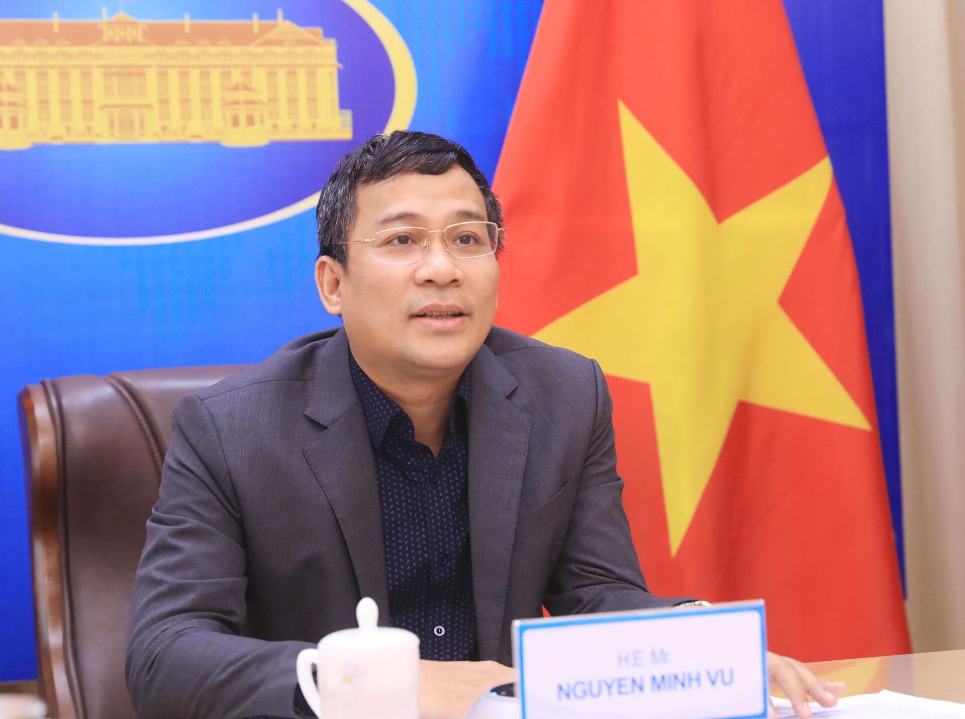 Thứ trưởng Ngoại giao Nguyễn Minh Vũ phát biểu tại buổi hội đàm - Sputnik Việt Nam, 1920, 05.10.2021