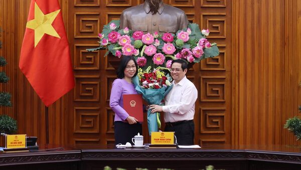 Thủ tướng Phạm Minh Chính trao Quyết định bổ nhiệm Tổng Giám đốc Thông tấn xã Việt Nam cho bà Vũ Việt Trang - Sputnik Việt Nam