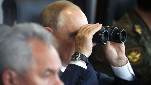 Tổng thống Nga Vladimir Putin giám sát giai đoạn chính của cuộc tập trận Zapad-2021 - Sputnik Việt Nam