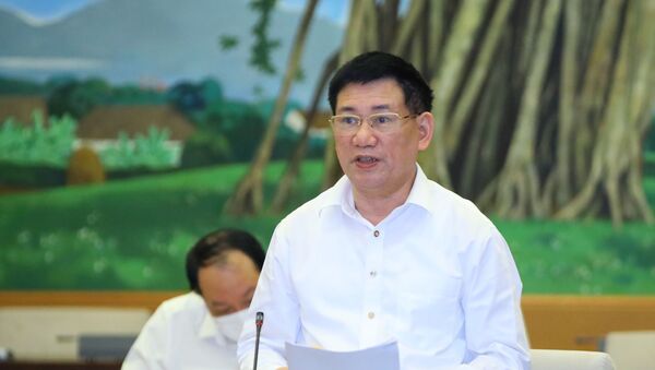 Bộ trưởng Bộ Tài chính Hồ Đức Phớc trình bày tờ trình - Sputnik Việt Nam