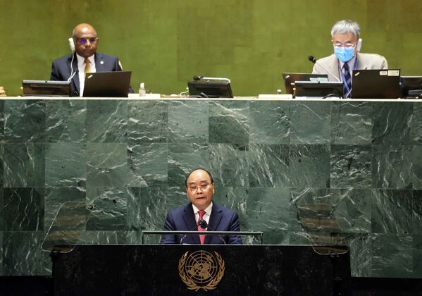 Chủ tịch nước Nguyễn Xuân Phúc phát biểu tại Phiên thảo luận Cấp cao Đại hội đồng Liên hợp quốc lần thứ 76 - Sputnik Việt Nam