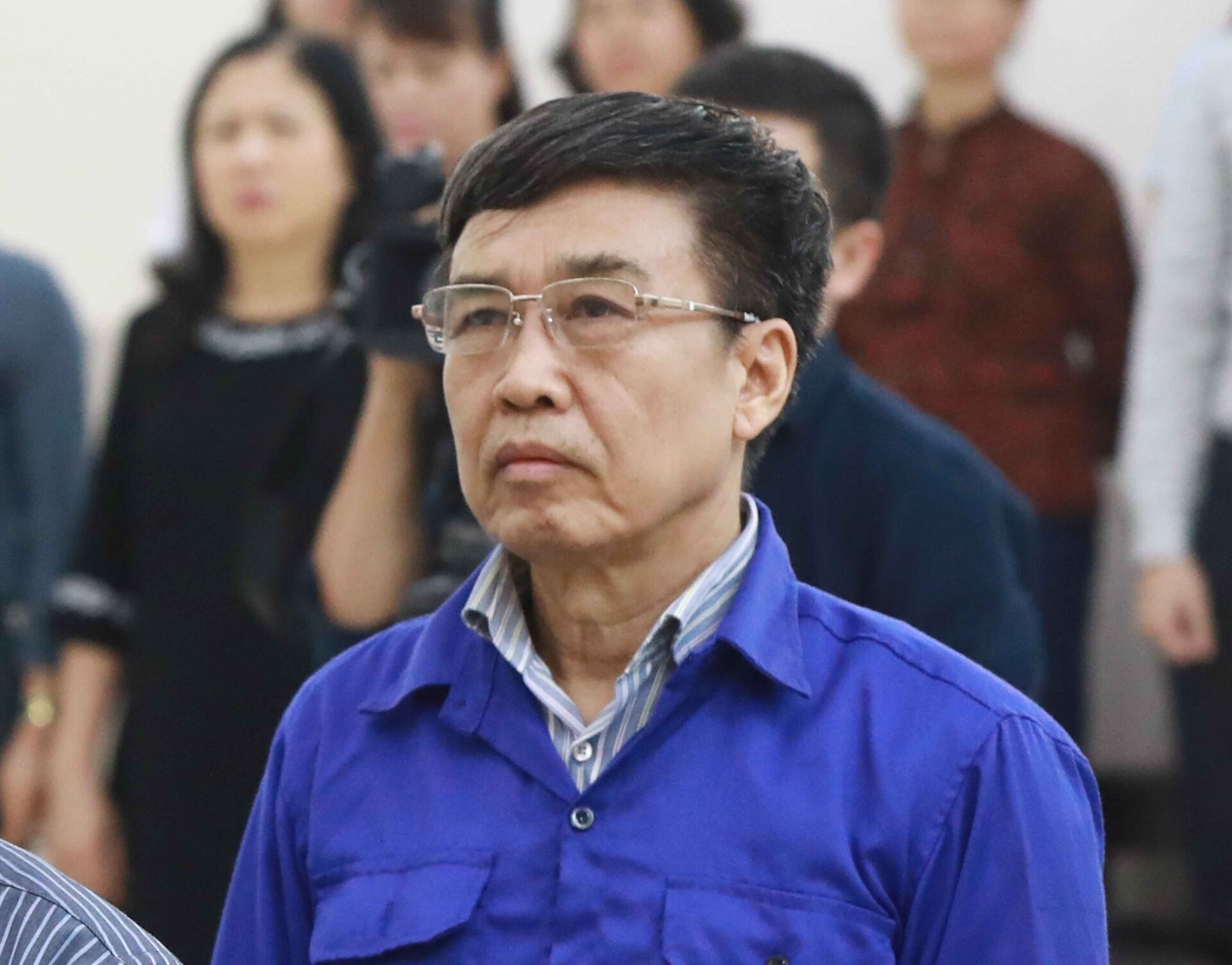 Nguyên Tổng Giám đốc BHXH Việt Nam Lê Bạch Hồng tại phiên toà xét xử, ngày 25/9/2019 - Sputnik Việt Nam, 1920, 05.10.2021