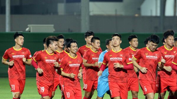 Vòng loại World Cup 2022: Đội tuyển Việt Nam tập buổi đầu tiên ở Sharjah - Sputnik Việt Nam