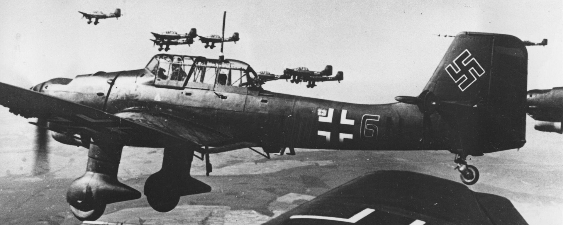 Máy bay ném bom Đức Ju-87 - Sputnik Việt Nam, 1920, 06.10.2021