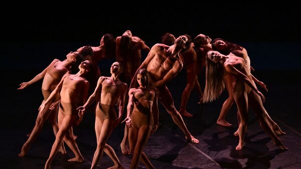Nhóm vũ công vở ba lê Madina ttrên sân khấu nhà hát La Scala ở Milan, Ý - Sputnik Việt Nam