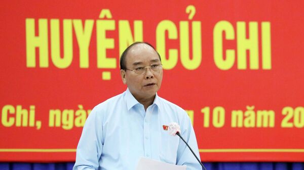 Chủ tịch nước Nguyễn Xuân Phúc phát biểu tại điểm cầu thị trấn Củ Chi - Sputnik Việt Nam