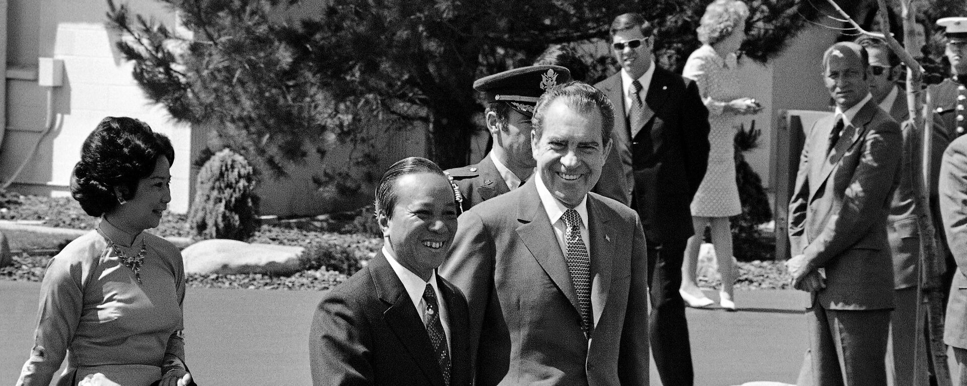 Ông Nguyễn Văn Thiệu, bà Nguyễn Thị Mai Anh và ông Richard Nixon - Sputnik Việt Nam, 1920, 19.10.2021