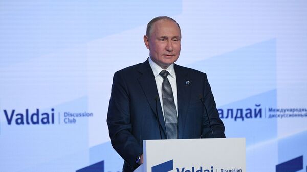Tổng thống Nga Vladimir Putin tham gia một cuộc họp của Câu lạc bộ Valdai - Sputnik Việt Nam