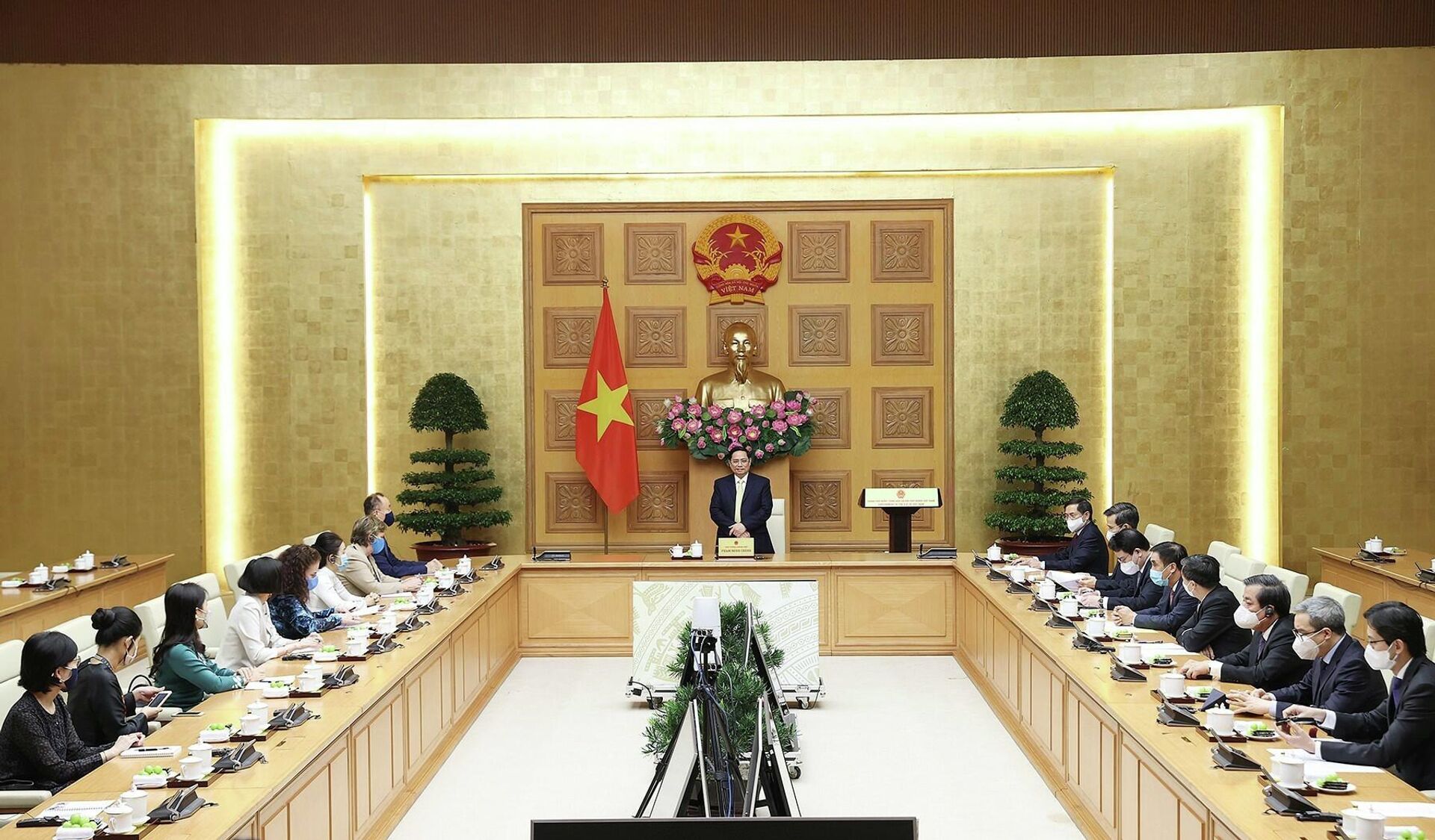 Thủ tướng Phạm Minh Chính tiếp Trưởng đại diện các Tổ chức Liên hợp quốc tại Việt Nam - Sputnik Việt Nam, 1920, 22.10.2021