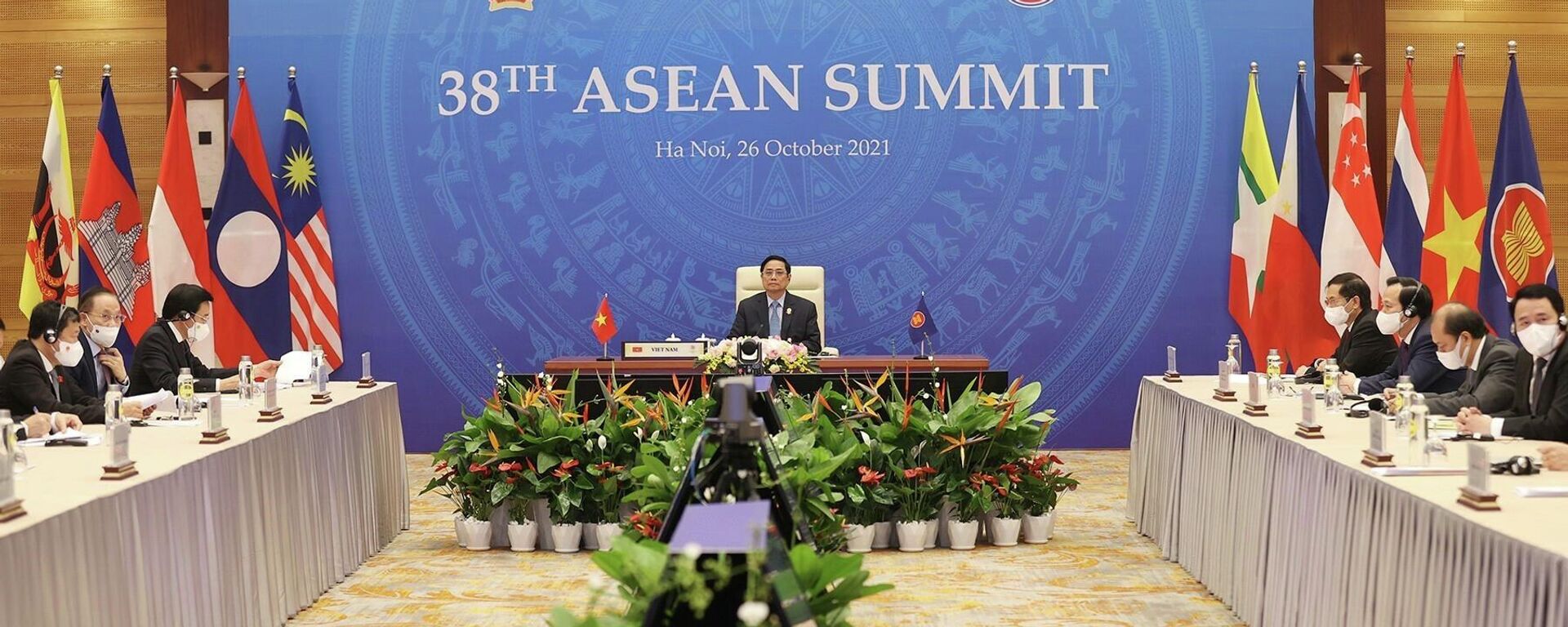 Thủ tướng Phạm Minh Chính tham dự Hội nghị cấp cao ASEAN lần thứ 38 tại điểm cầu Hà Nội. - Sputnik Việt Nam, 1920, 26.10.2021