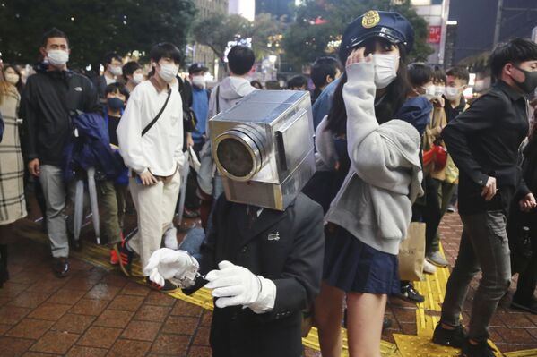 Những người mặc trang phục trong lễ hội Halloween ở Nhật Bản - Sputnik Việt Nam