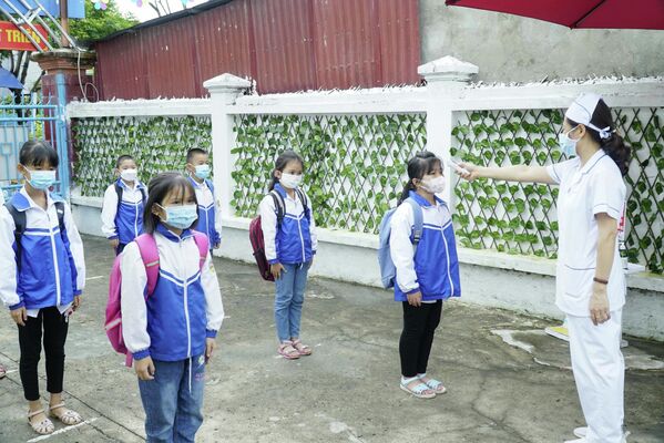 Điện Biên: Tăng cường phòng chống dịch COVID-19 trong trường học - Sputnik Việt Nam