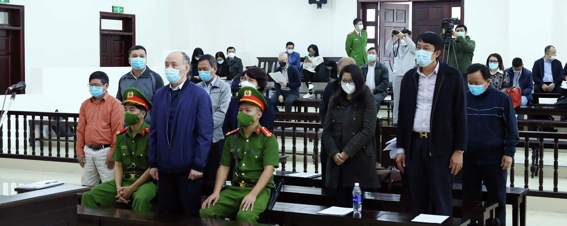 Các bị cáo tại phiên tòa - Sputnik Việt Nam, 1920, 09.11.2021