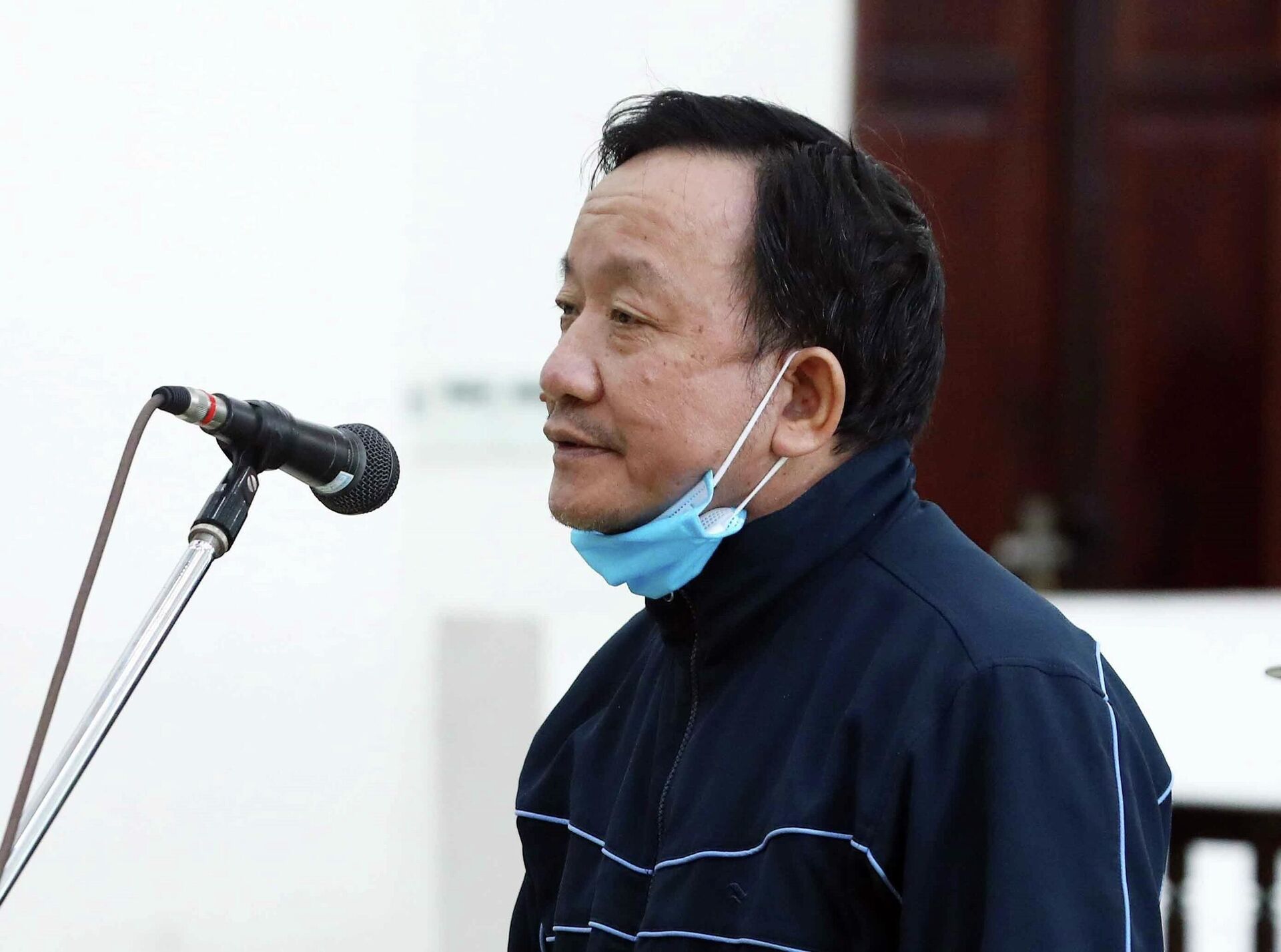 Bị cáo Nguyễn Trọng Khôi (nguyên Phó Tổng Giám đốc VNS) khai báo trước tòa - Sputnik Việt Nam, 1920, 09.11.2021