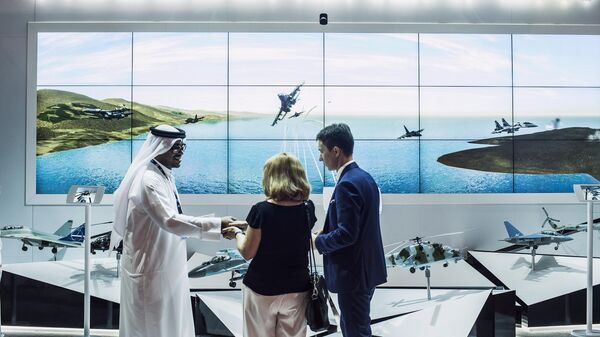 Triển lãm Hàng không Vũ trụ Quốc tế Dubai Airshow-2015. Ngày thứ ba - Sputnik Việt Nam
