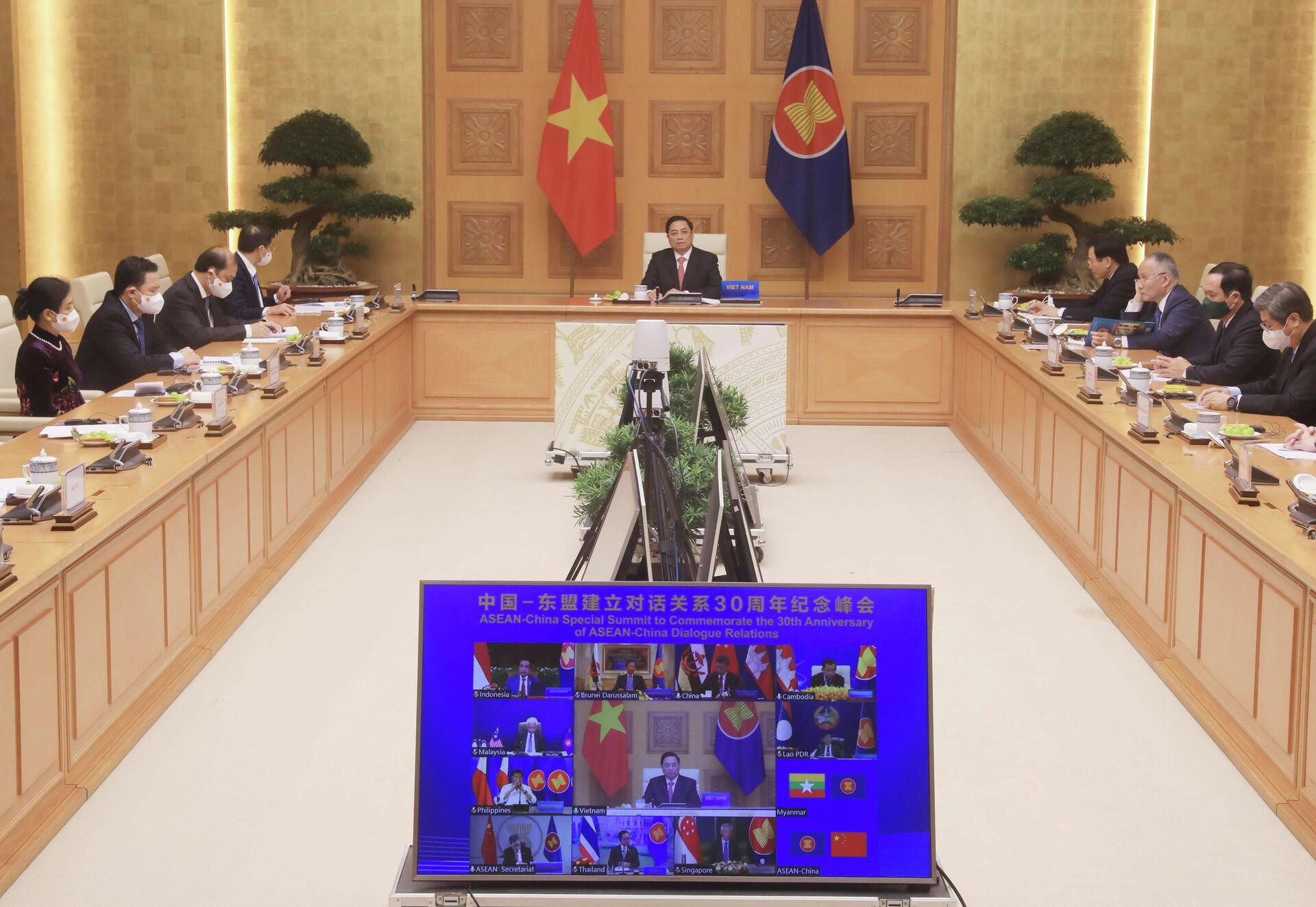 Thủ tướng Phạm Minh Chính dự Hội nghị cấp cao đặc biệt kỷ niệm 30 năm quan hệ ASEAN-Trung Quốc - Sputnik Việt Nam, 1920, 22.11.2021
