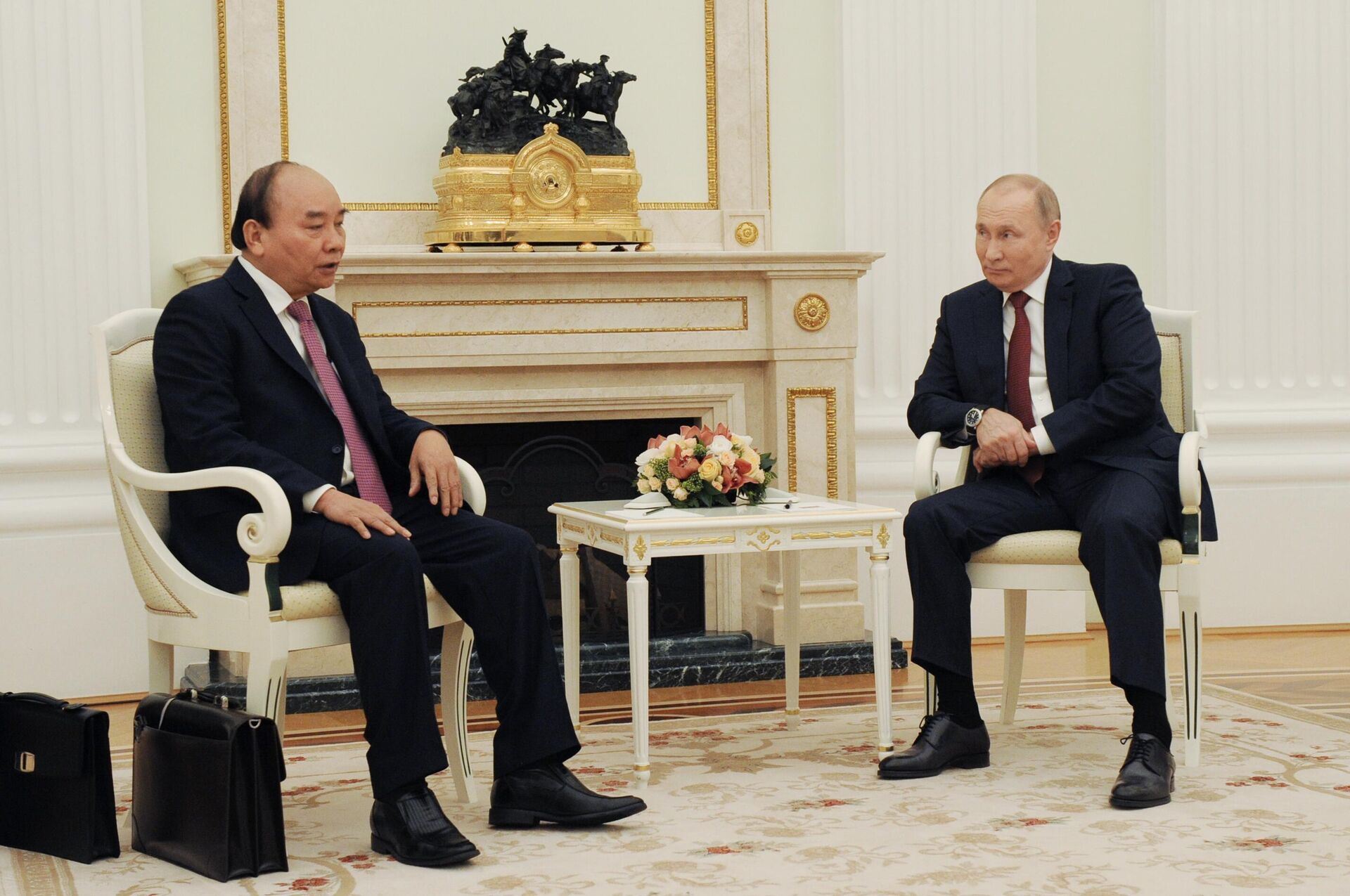 Nhà lãnh đạo Nga Vladimir Putin và Chủ tịch Việt Nam Nguyễn Xuân Phúc hội đàm tại Moskva - Sputnik Việt Nam, 1920, 04.12.2021