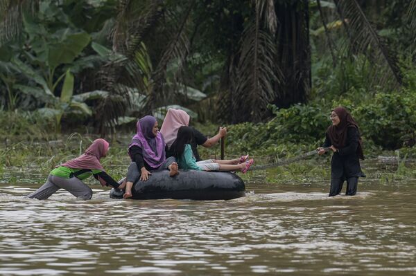 Lũ lụt ở Malaysia - Sputnik Việt Nam