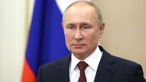 Tổng thống Nga V.Putin đã chúc mừng người dân Nga nhân Ngày Anh hùng của Tổ quốc - Sputnik Việt Nam