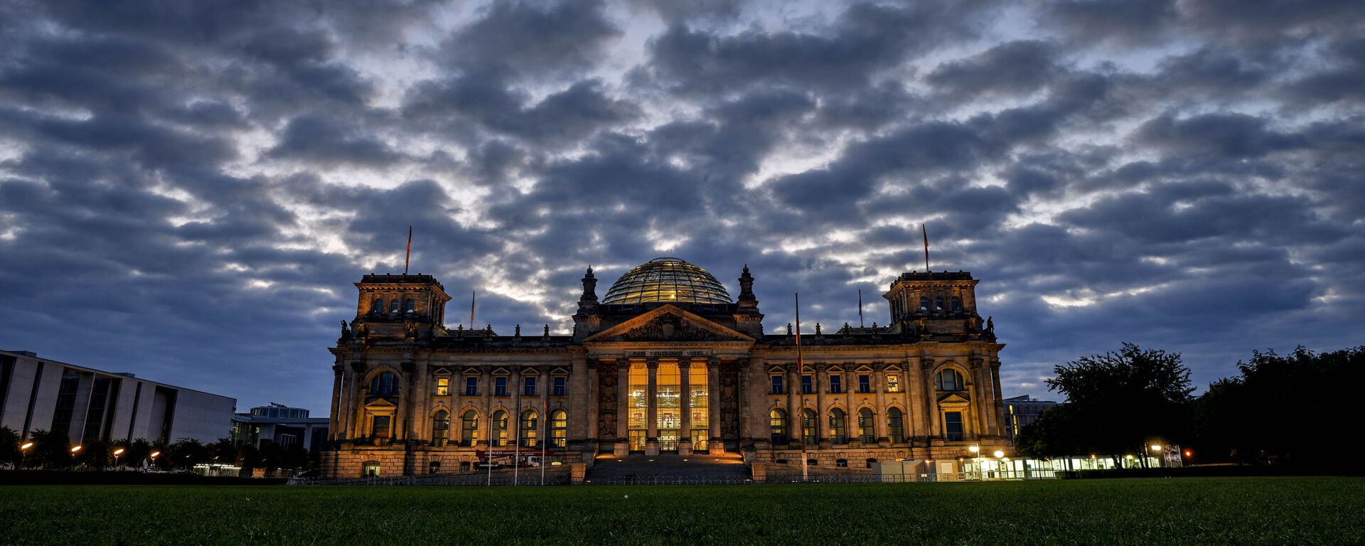 Bầu trời buổi tối trên Bundestag, Berlin - Sputnik Việt Nam, 1920, 12.05.2022