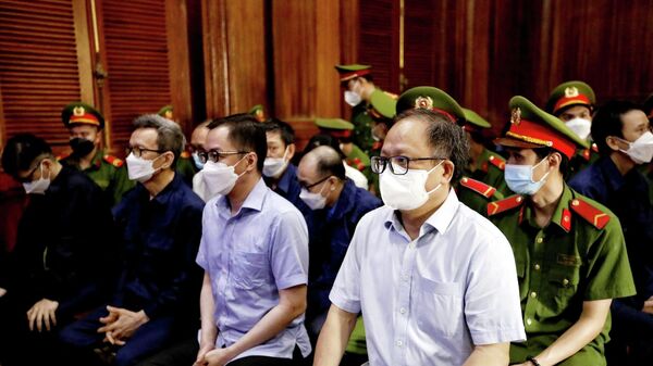 Các bị cáo tại phiên tòa ngày 4/1/2022 - Sputnik Việt Nam