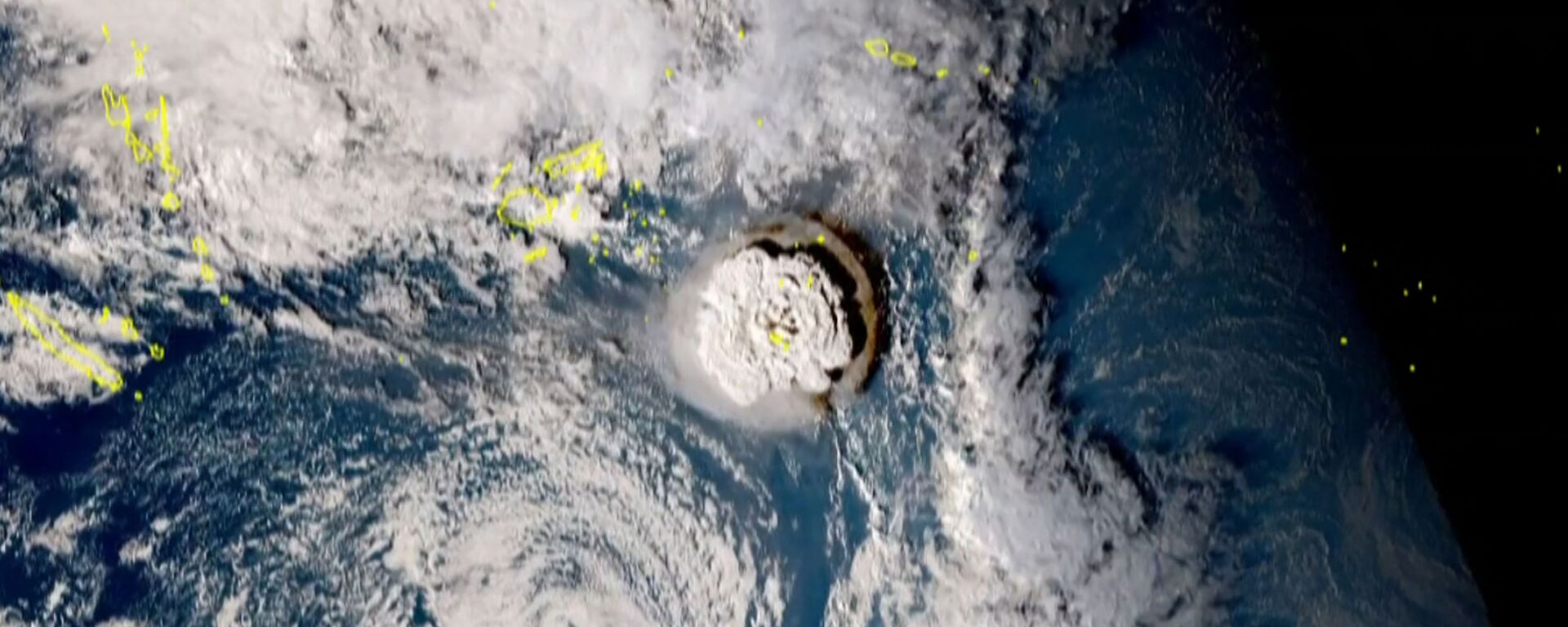 Núi lửa ngầm phun trào từ dưới nước ở quốc đảo Tonga, Thái Bình Dương, gây ra sóng thần - Sputnik Việt Nam, 1920, 25.01.2022