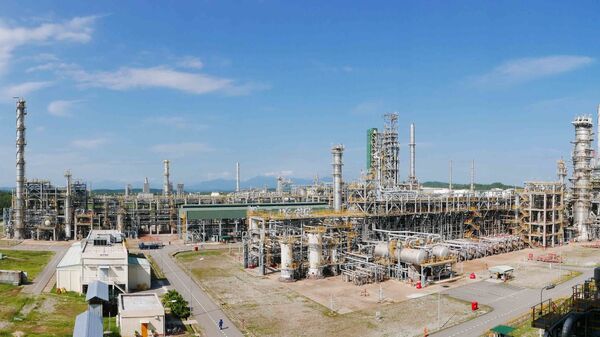 Nhà máy lọc dầu Dung Quất - Sputnik Việt Nam