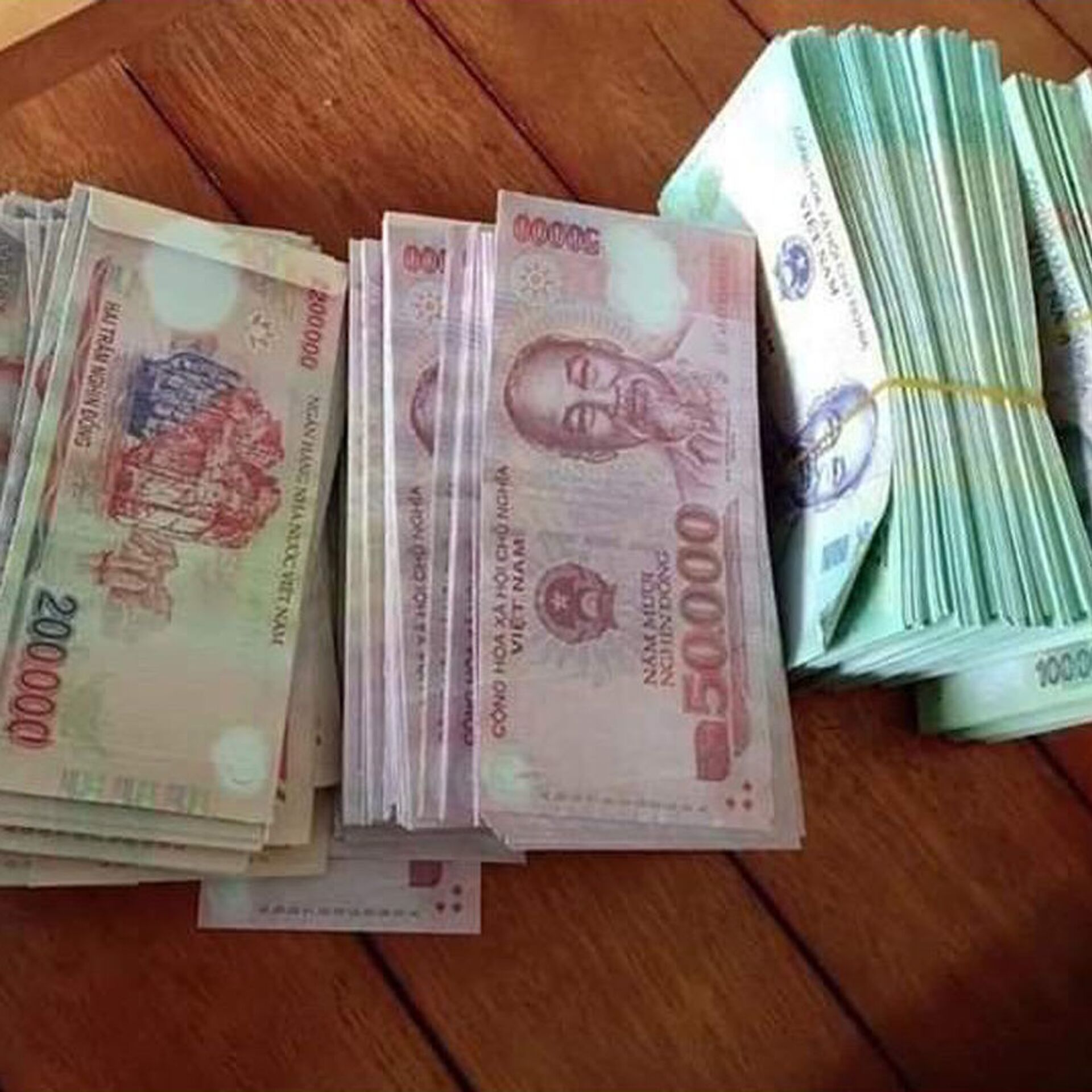 Bộ tiền Việt Nam huyền thoại 100 đồng 10k đỏ 20k xanh 50k xanh và 100k  tím  Chất lượng như hình Tiền xưa thật 100