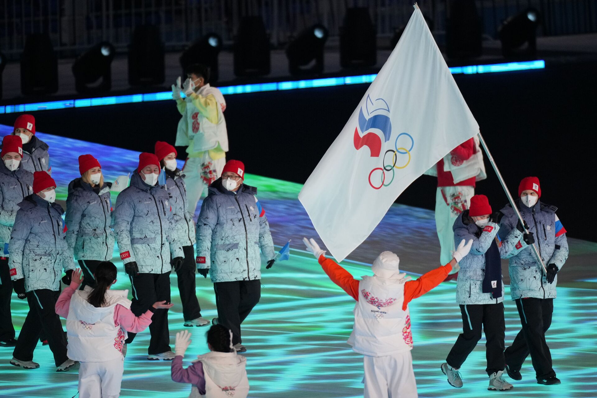 Các vận động viên Nga trong cuộc diễu hành của các vận động viên tại lễ khai mạc Thế vận hội Olympic mùa đông lần thứ XXIV ở Bắc Kinh - Sputnik Việt Nam, 1920, 04.02.2022