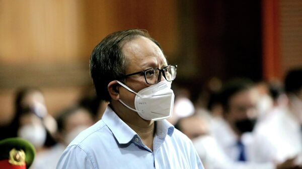 Bị cáo Tất Thành Cang nghe tuyên đọc bản án - Sputnik Việt Nam