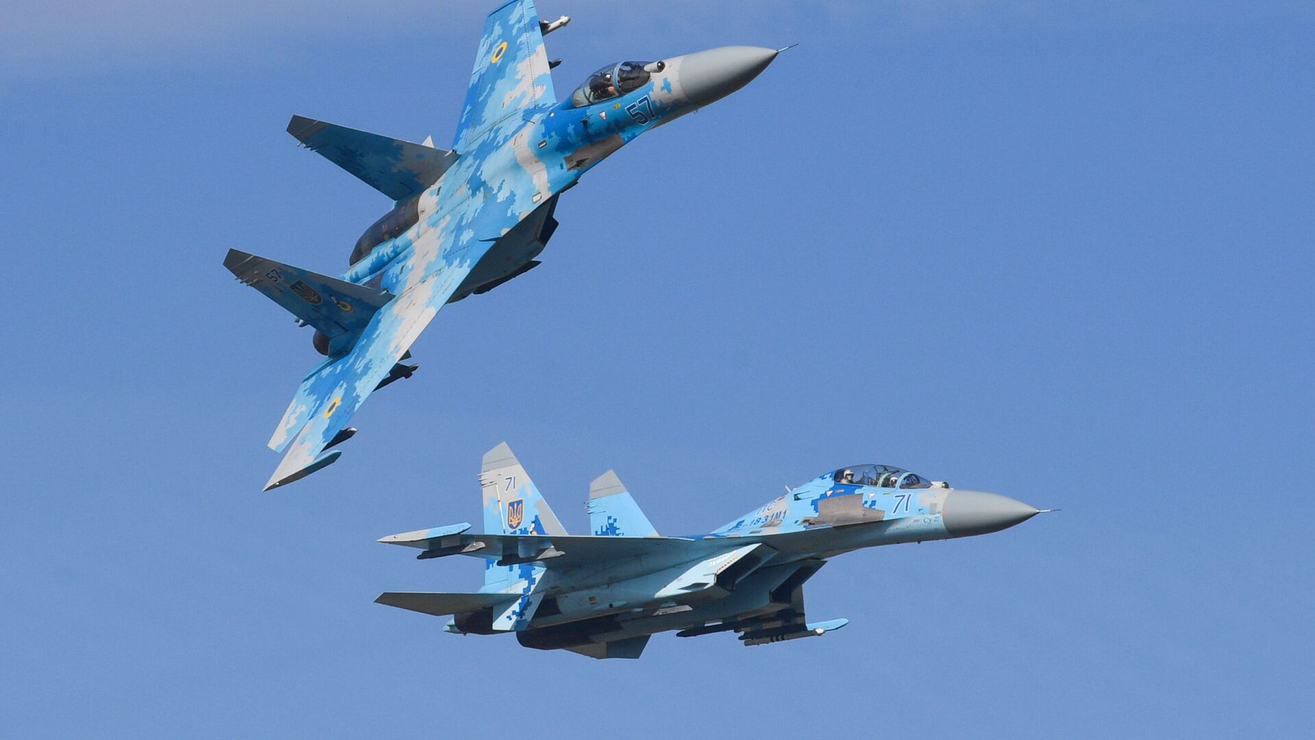 Máy bay chiến đấu Su-27 của Không quân Ukraine trong cuộc tập trận đa quốc gia Clear Sky 2018 ở vùng Khmelnytsky - Sputnik Việt Nam, 1920, 05.04.2022