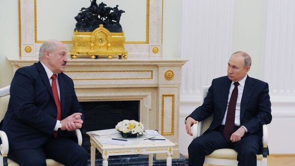 Tổng thống Nga Vladimir Putin và Tổng thống Belarus Alexandr Lukashenko - Sputnik Việt Nam