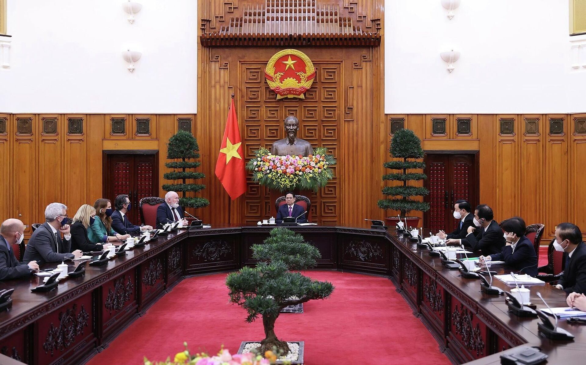 Thủ tướng Phạm Minh Chính tiếp Phó Chủ tịch điều hành Ủy ban Châu Âu Frans Timmermans - Sputnik Việt Nam, 1920, 20.02.2022
