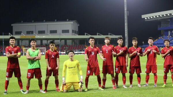 Các cầu thủ U23 Việt Nam ăn mừng chiến thắng trước U23 Thái Lan - Sputnik Việt Nam