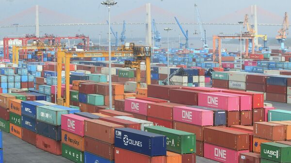 Hàng hóa xuất, nhập khẩu qua cảng Hải Phòng sôi động ngay từ những ngày đầu năm - Sputnik Việt Nam