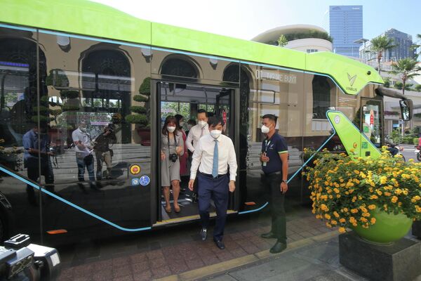 Ngày 8/3, VinBus chính thức kết nối mạng lưới vận tải công cộng TP. HCM. - Sputnik Việt Nam