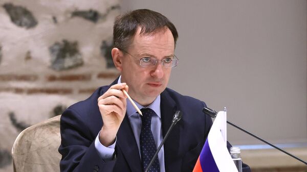 Trợ lý của Tổng thống Nga Vladimir Medinsky trong cuộc hội đàm Nga-Ukraina tại Cung điện Dolmabahce ở Istanbul - Sputnik Việt Nam