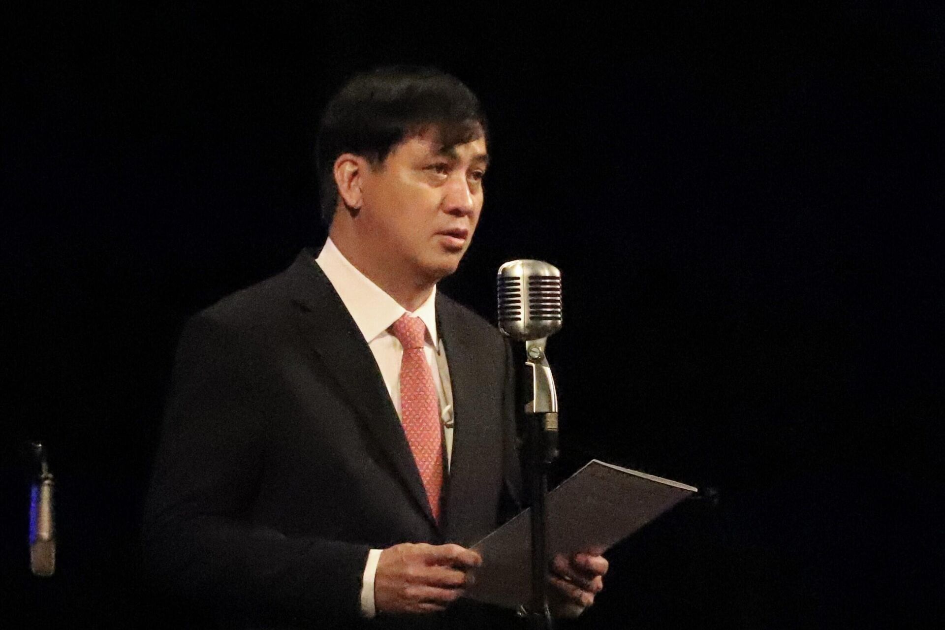 Phó Chủ tịch Thường trực UBND Thành phố Hồ Chí Minh Lê Hoà Bình phát biểu tại chương trình - Sputnik Việt Nam, 1920, 29.03.2022