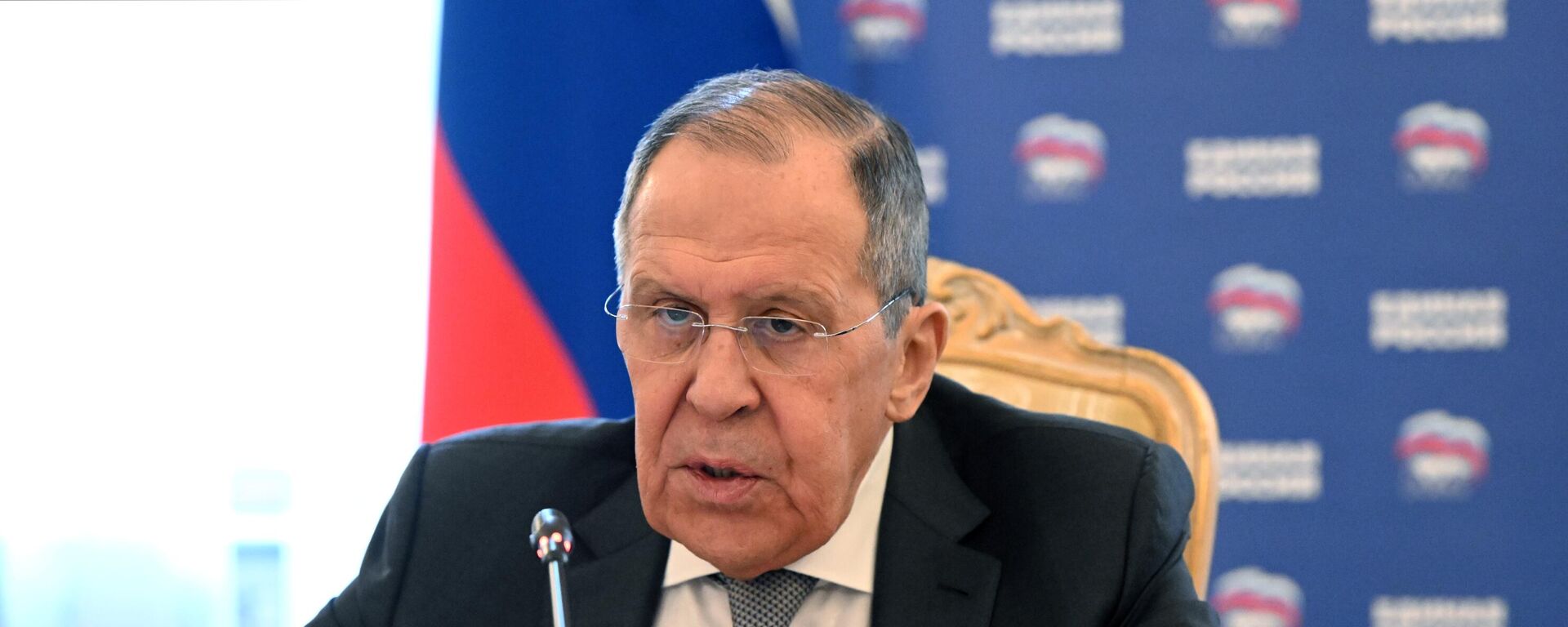 Ngoại trưởng Nga Sergei Lavrov tại cuộc họp ủy ban Đảng Nước Nga thống nhất về hợp tác quốc tế - Sputnik Việt Nam, 1920, 07.04.2022