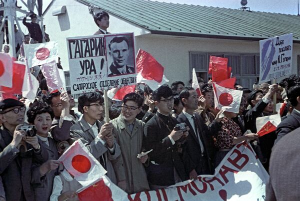 Nhân dân Hokkaido nhiệt liệt chào đón nhà du hành vũ trụ đầu tiên trên thế giới Yuri Gagarin - Sputnik Việt Nam