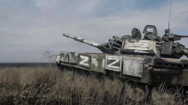 Kíp lái xe tăng trong cuộc giải phóng làng Topolskoe, vùng Kharkov - Sputnik Việt Nam