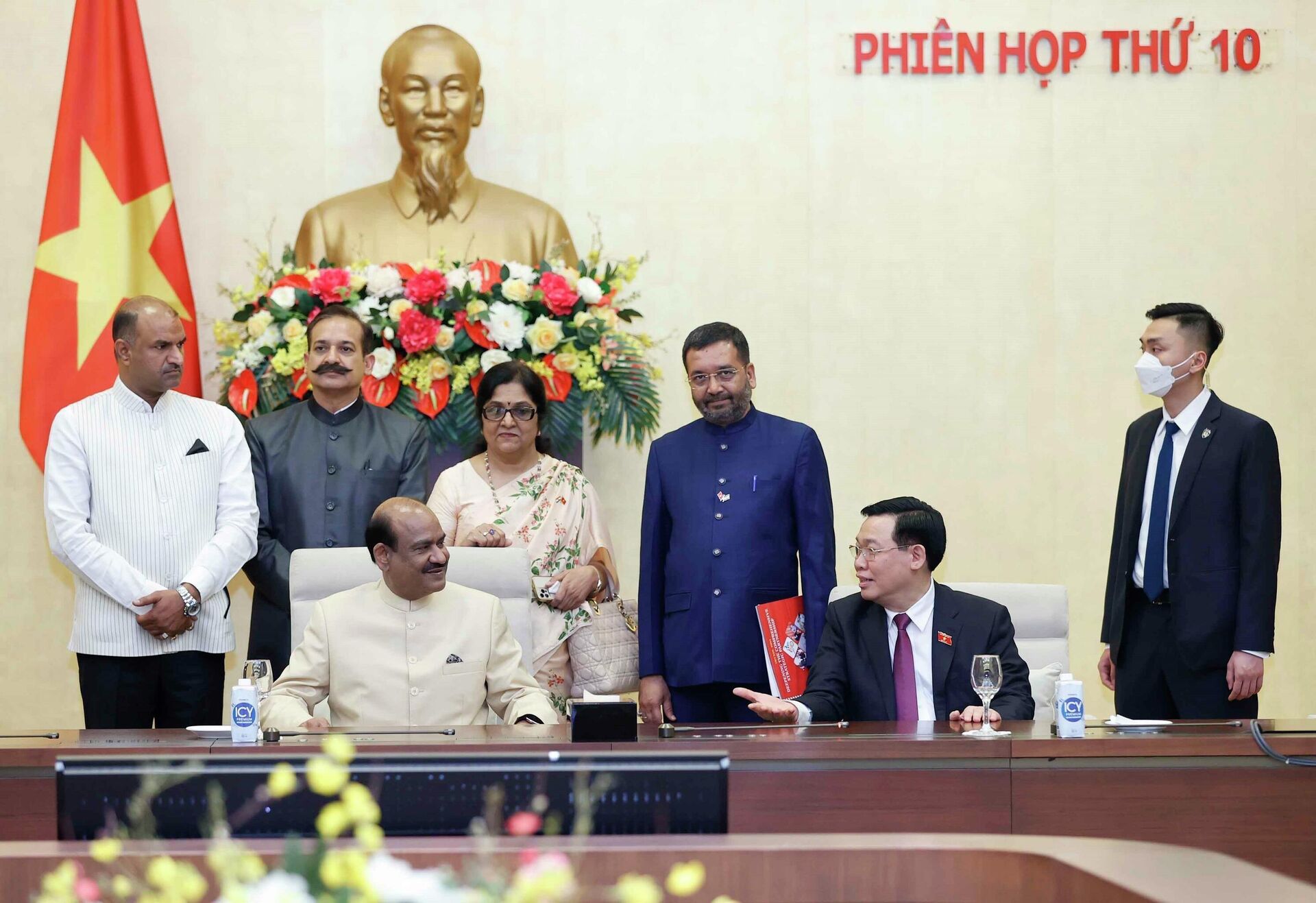 Chủ tịch Hạ viện Ấn Độ Om Birla thăm phòng truyền thống Nhà Quốc hội - Sputnik Việt Nam, 1920, 19.04.2022