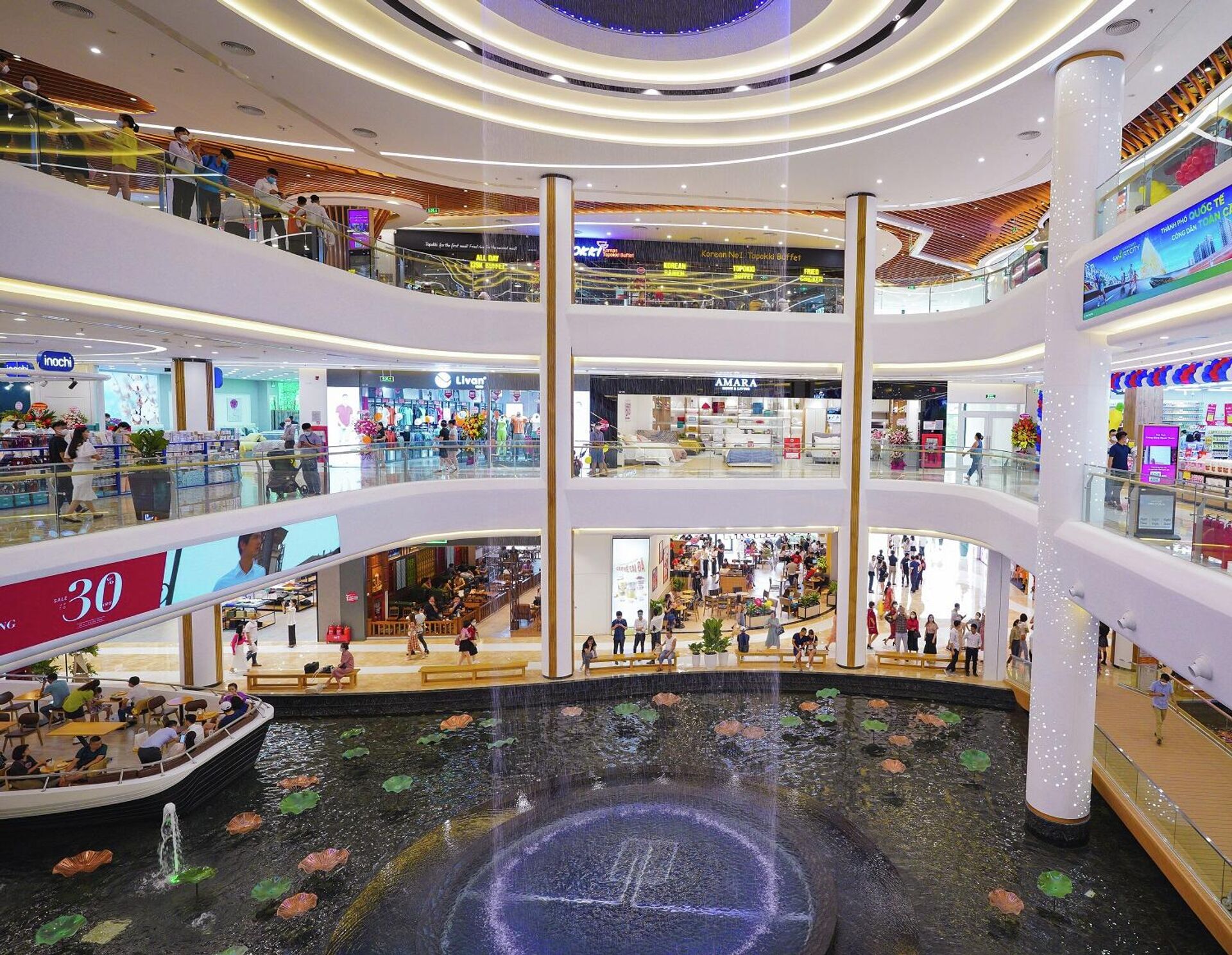 Điểm nhấn của Vincom Mega Mall Smart City là dòng sông trong nhà - Sputnik Việt Nam, 1920, 28.04.2022